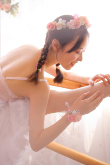 黑丝美女
